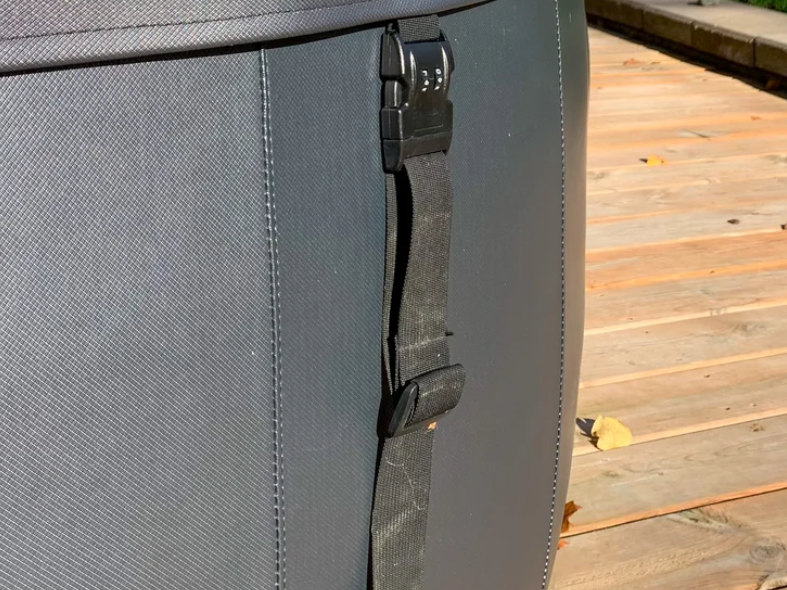 Softub safety straps